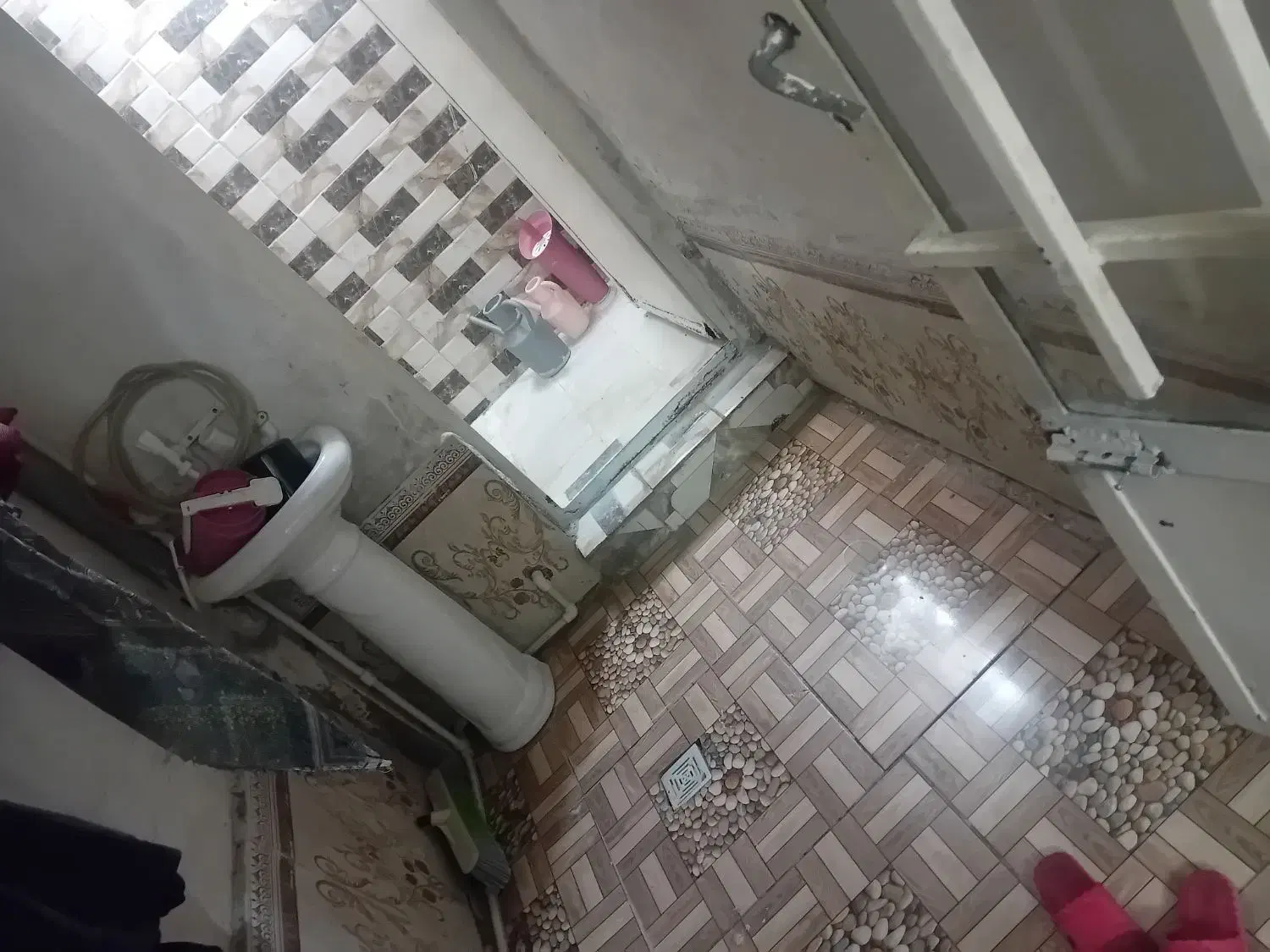 خانه واحدی همکف
