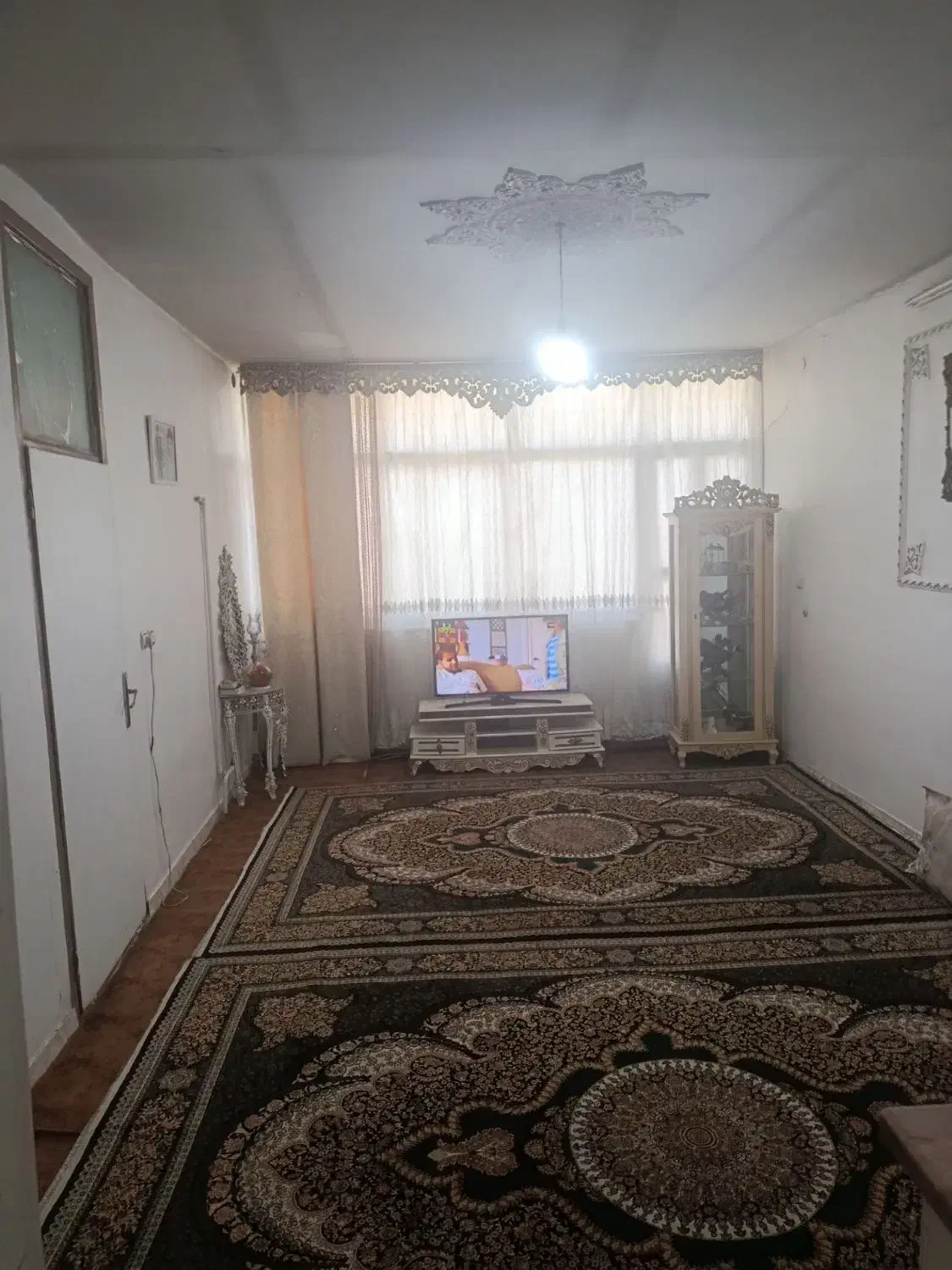 سه طبقه ویلایی