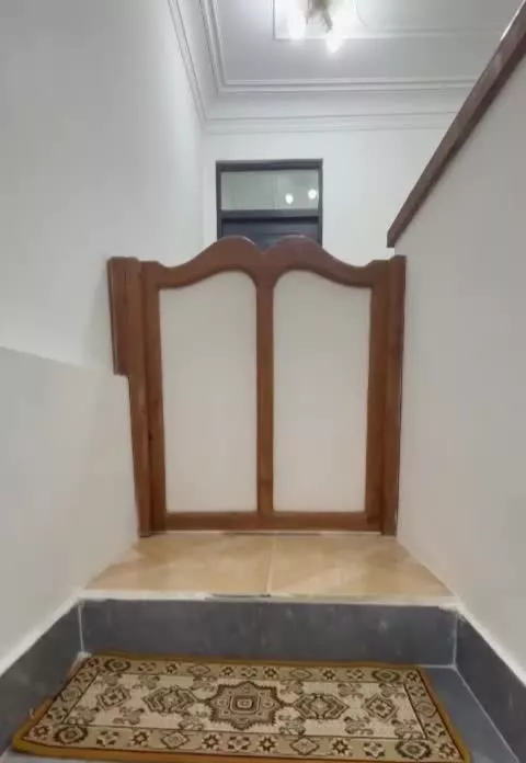 با ۲۵۰۰ صاحب خانه شوید