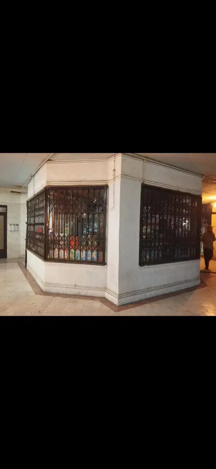 مغازه پاساژگلها میدان گلها مارلیک