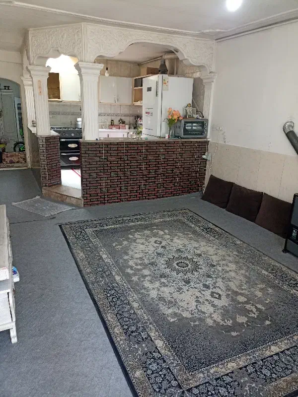 منزل ویلایی یک طبقه ماشین رو