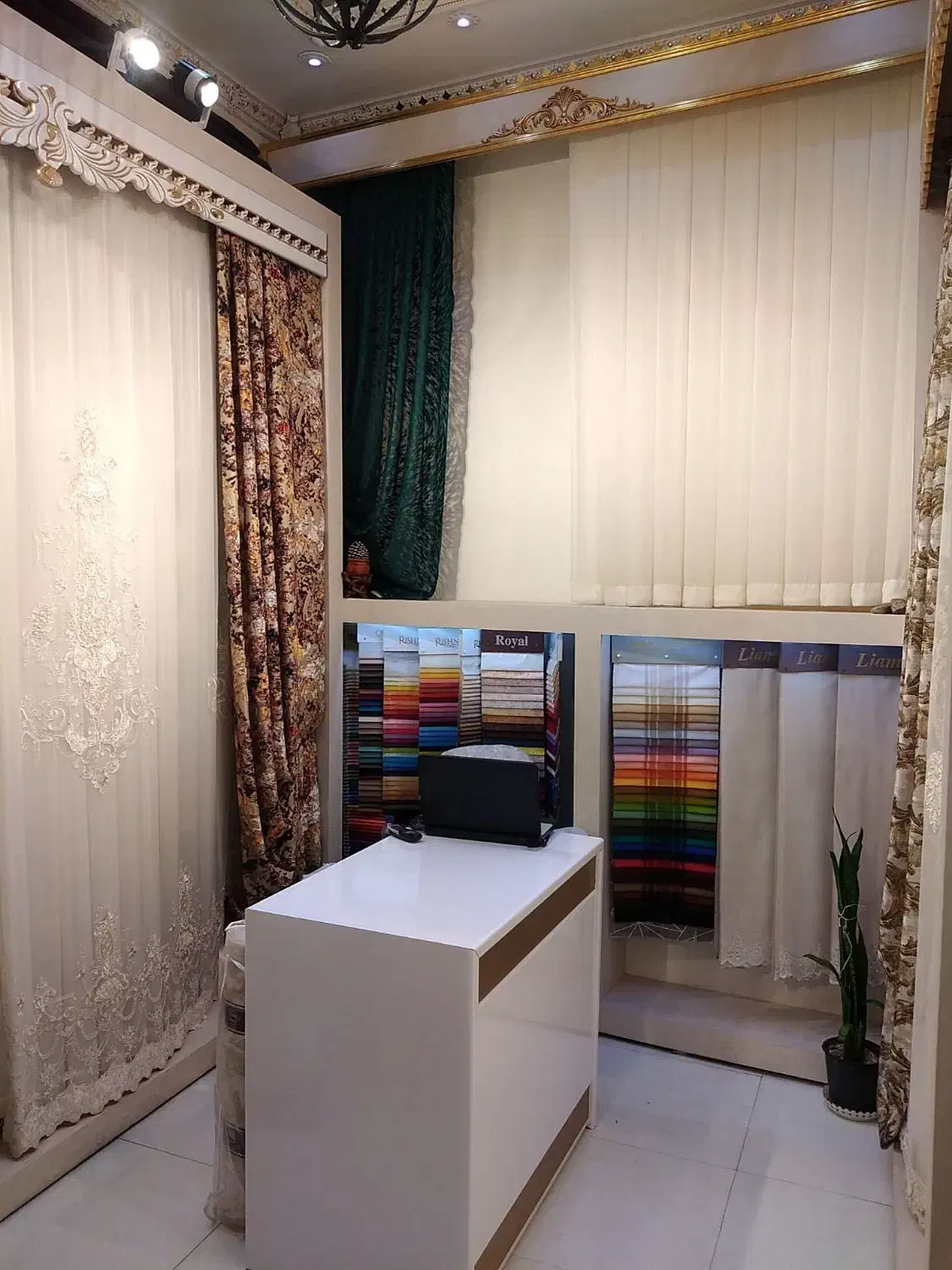 اجاره مغازه در پاساژ قیام