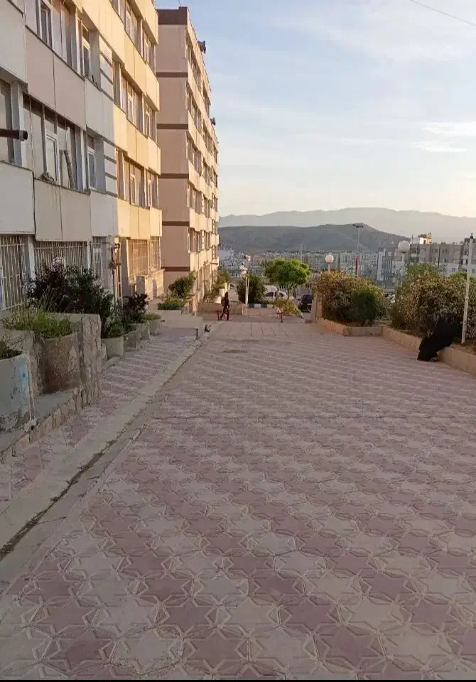 رهن و اجاره یک واحد آپارتمان در فاز یک