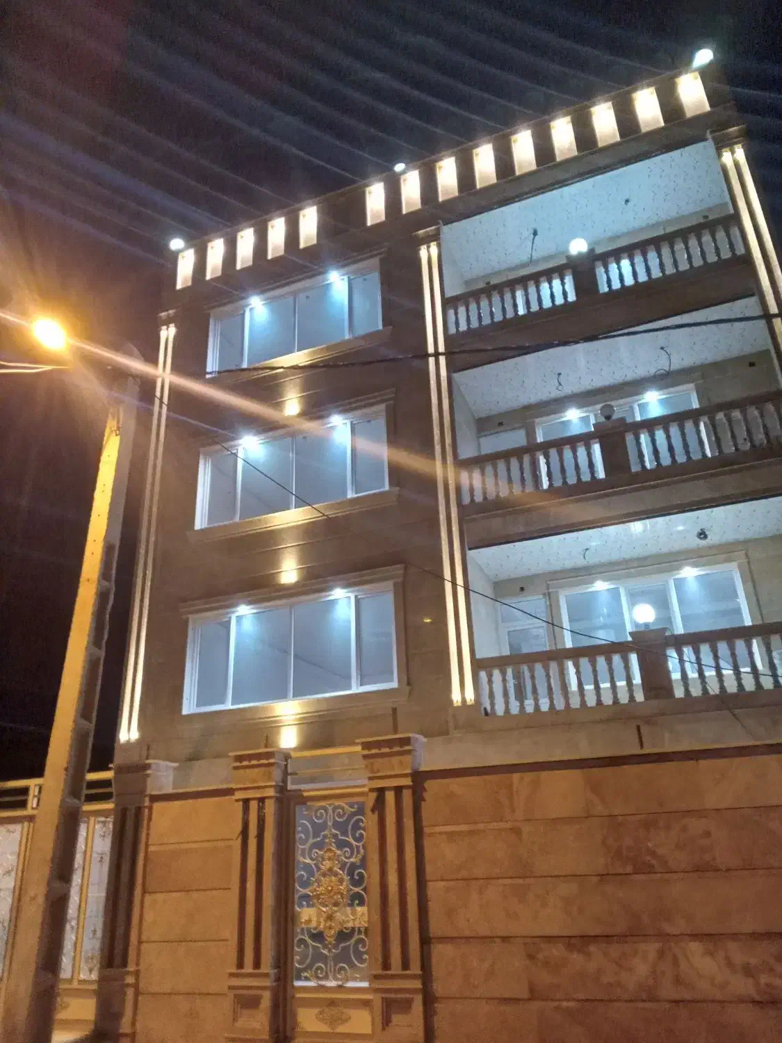 آپارتمان تک واحدی