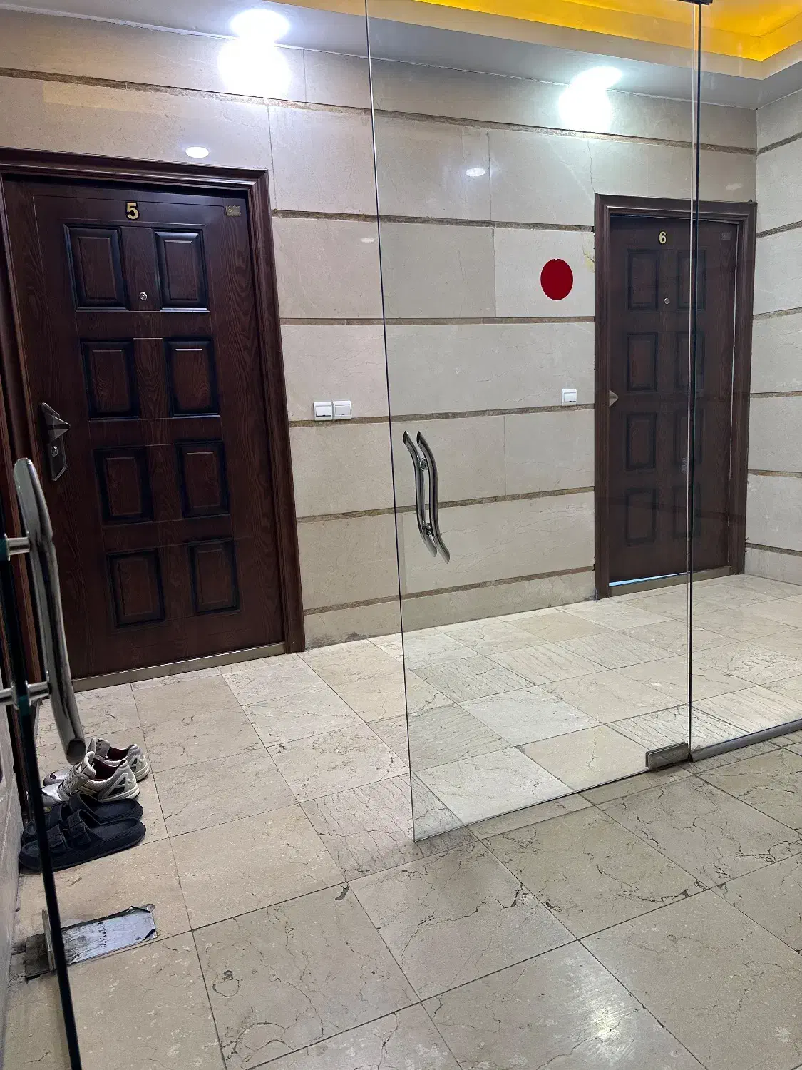 ۶۵ متر دو خواب فول تراورتن