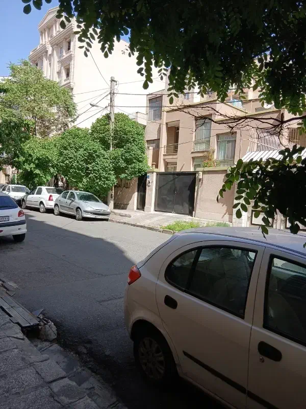 ۲۳۰ متری کلنگی دو بربا بر۱۳ فردوس
