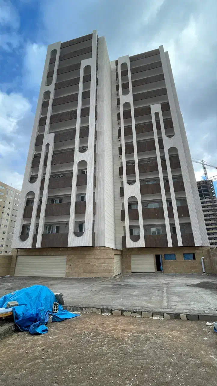 واحد ۲۷۰ متری واقع در خاوران