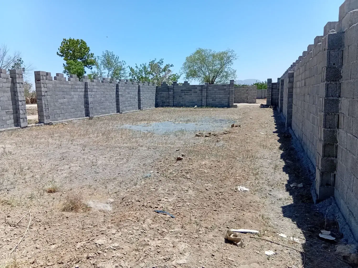 باغ ۴۵۰ متری محیط دنج و خوش آب هوا