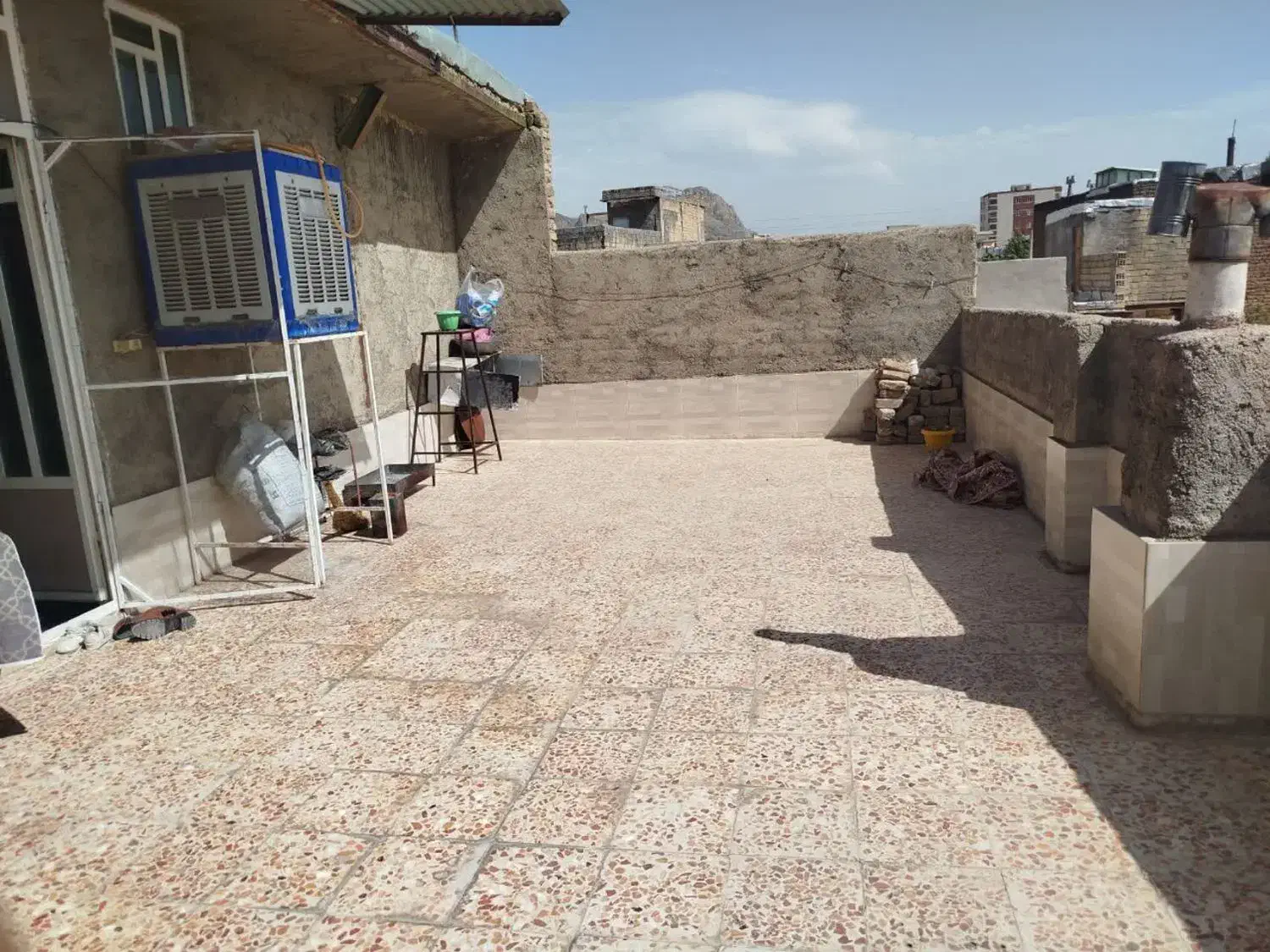 طبقه بالا 80متر