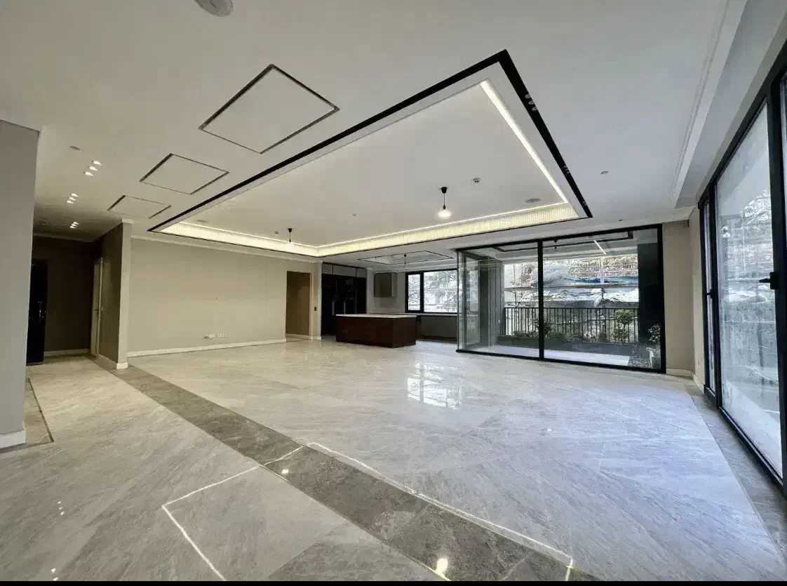اپارتمان ۱۸۰متری برف فروشان
