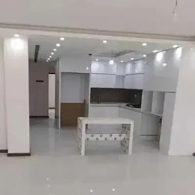 آپارتمان ۹۶ متری مشتاق سوم