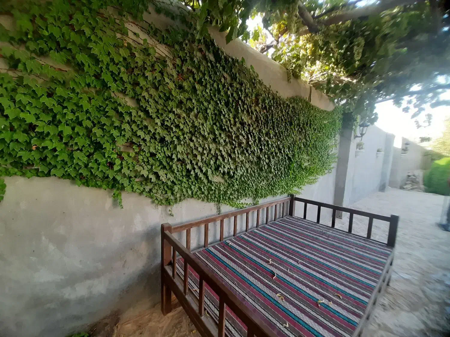 ویلا واقع درگلبهار۱۰۰۰ متری سند دار داخل بافت