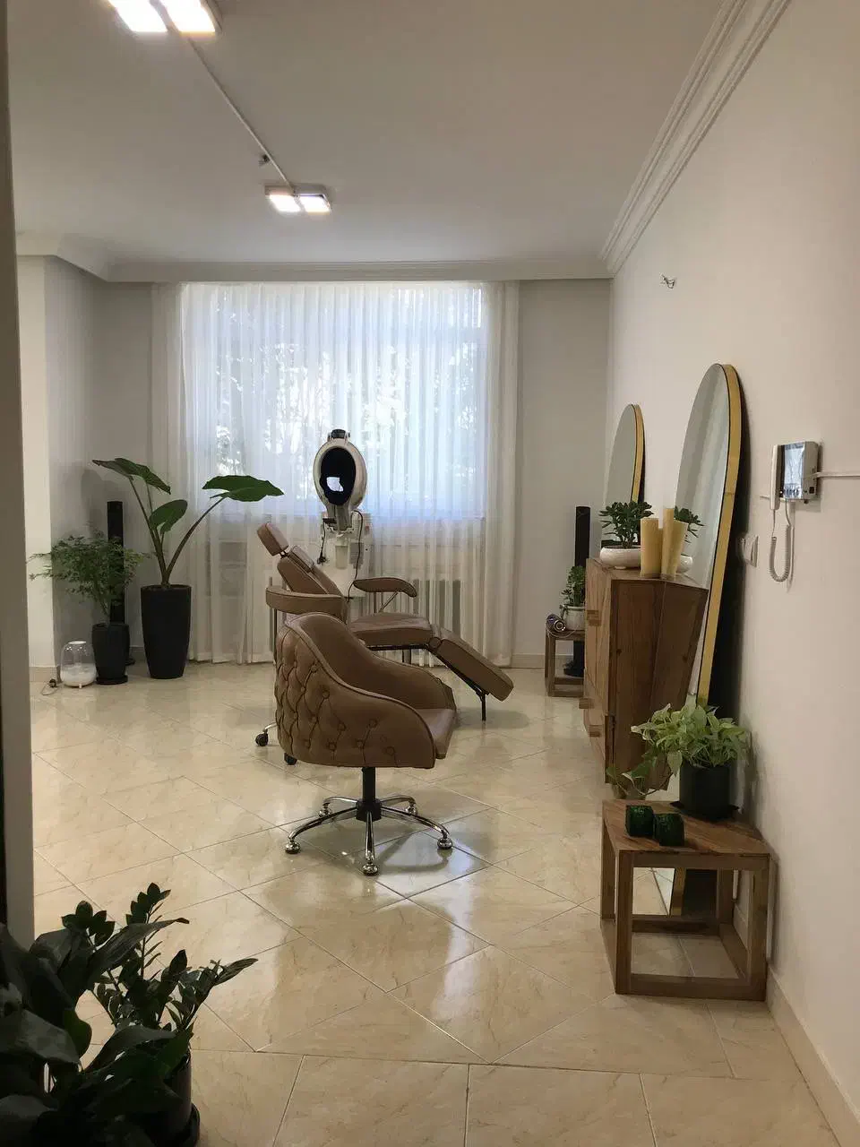 واگذاری لاین در سالن زیبایی
