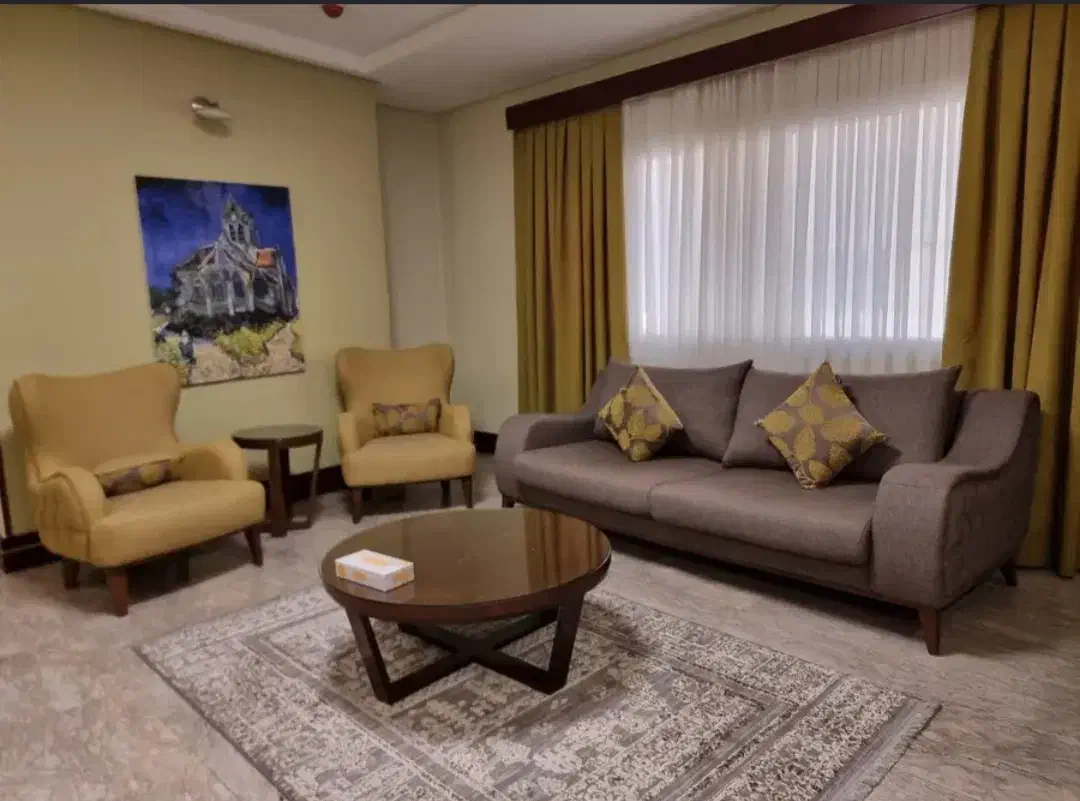 خانه دارم همخونه میخوام