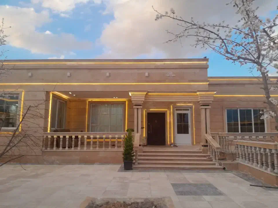 فروش زمین ۵۶۰ متری