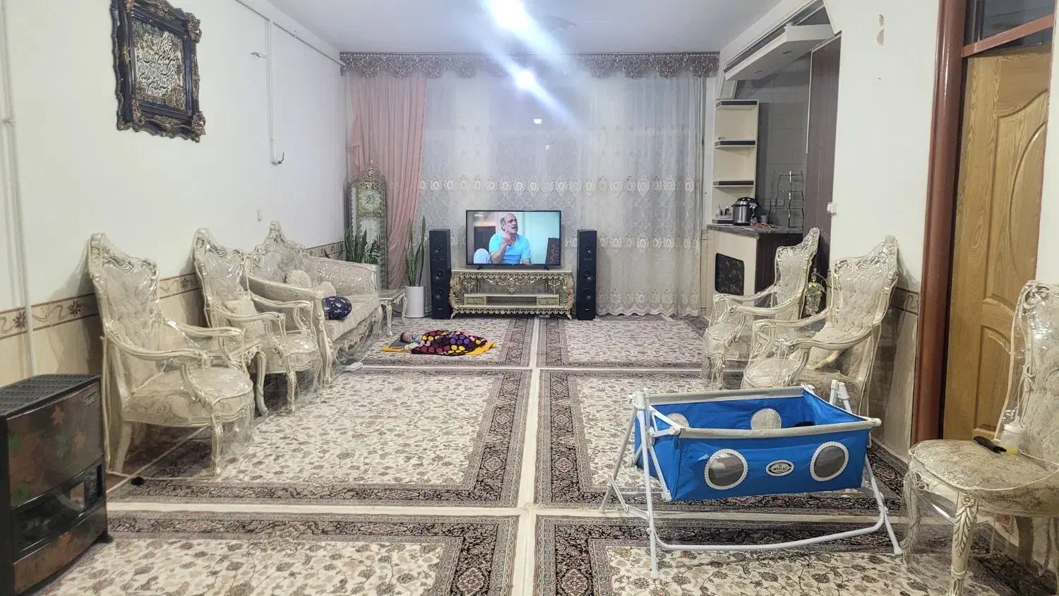 یه واحد آپارتمان فول امکانات