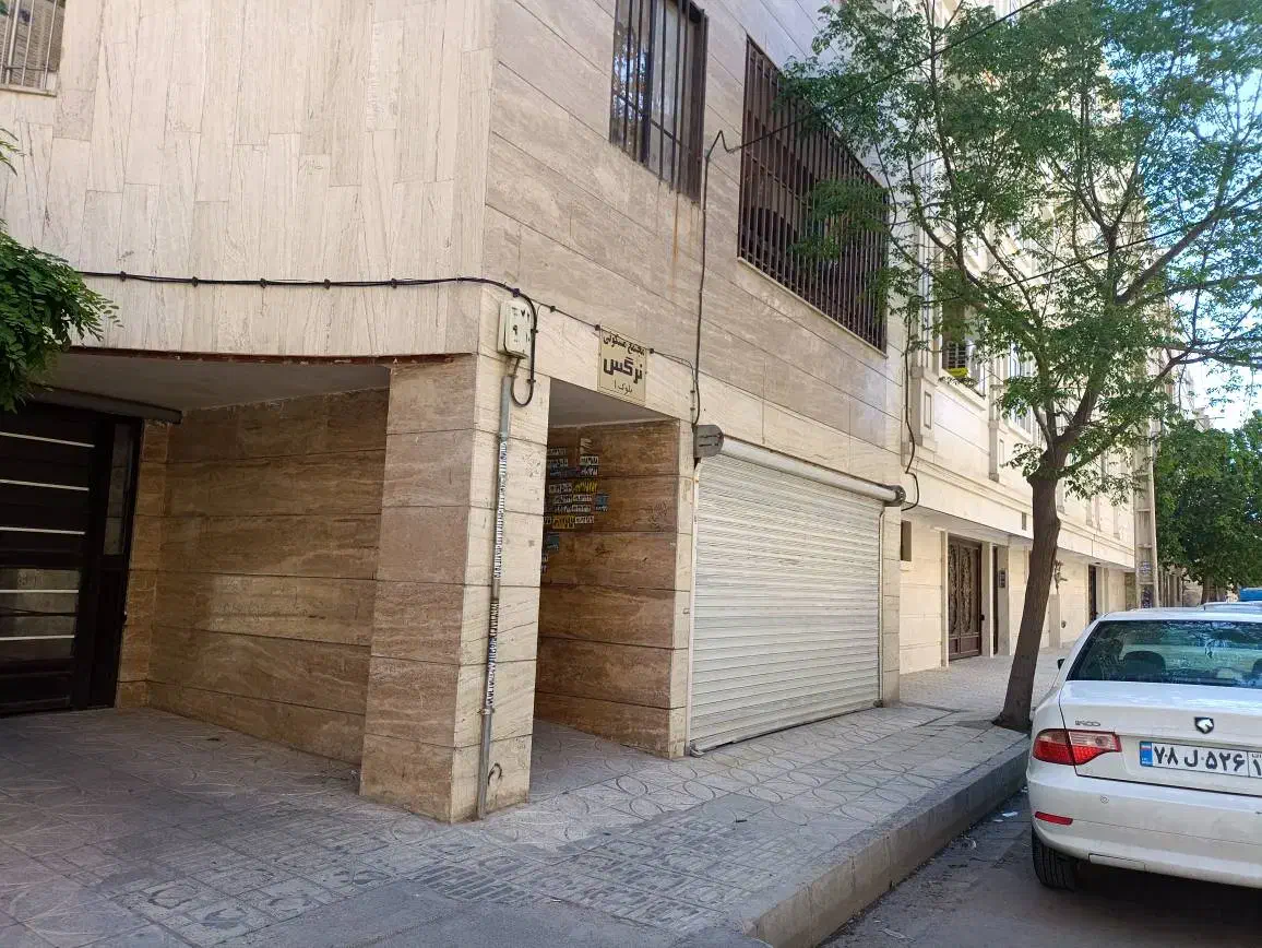 مغازه ۲۱ متری با سند تک برگ تجاری