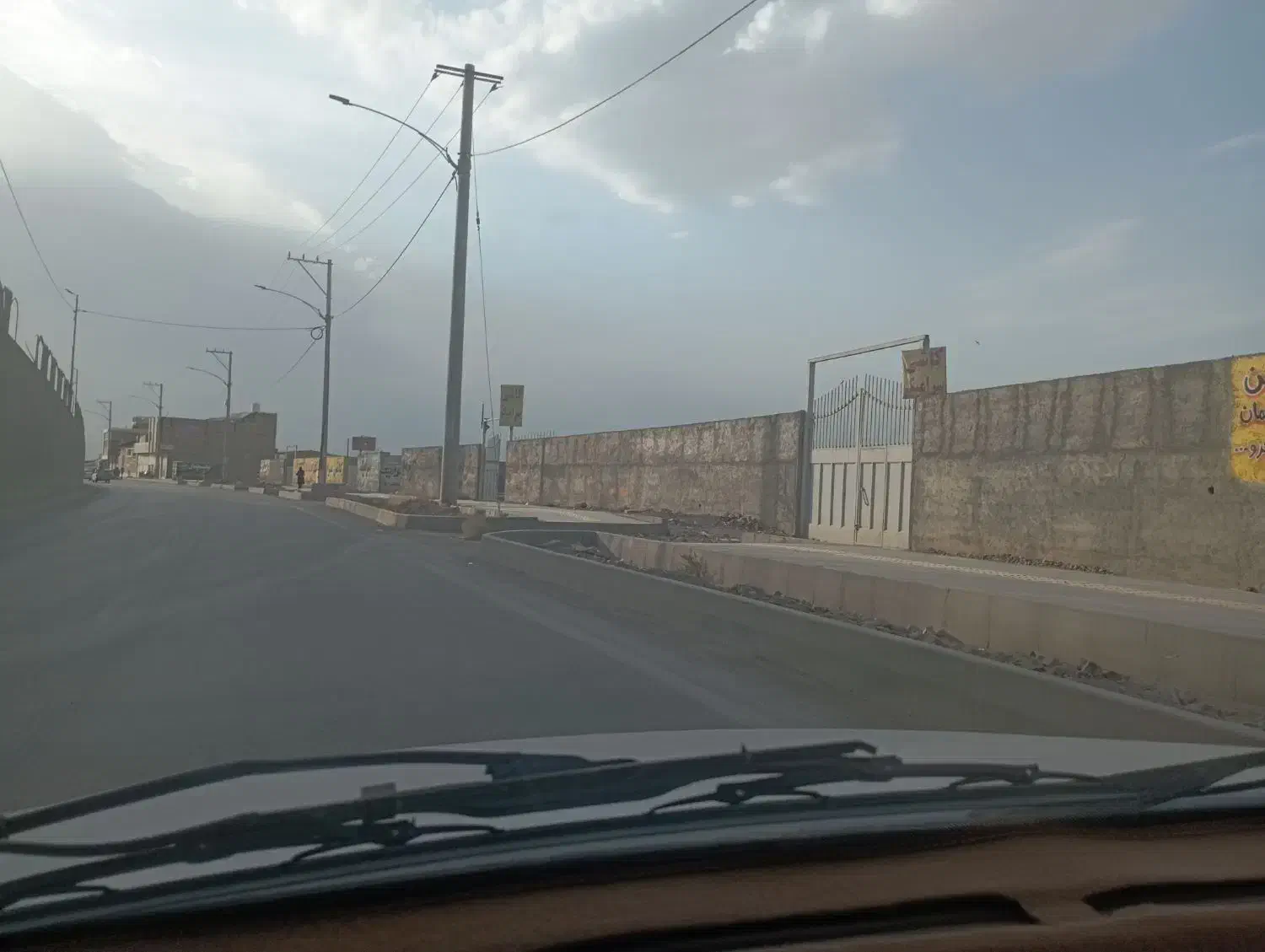 زمین مناسب کارگاه و سوله