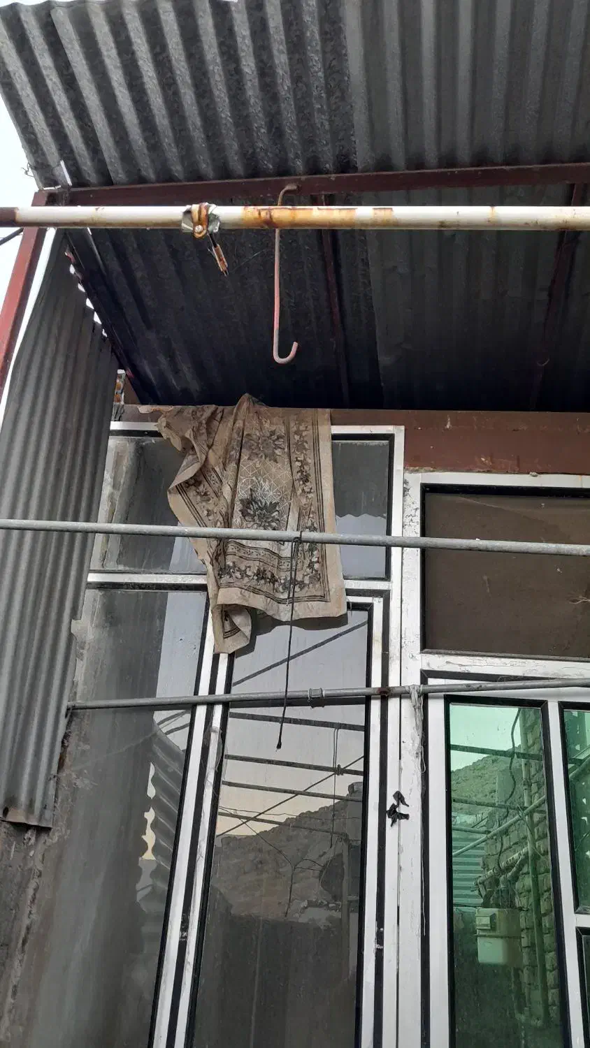 خانه ۵۰ متری درشهرستان بیستون