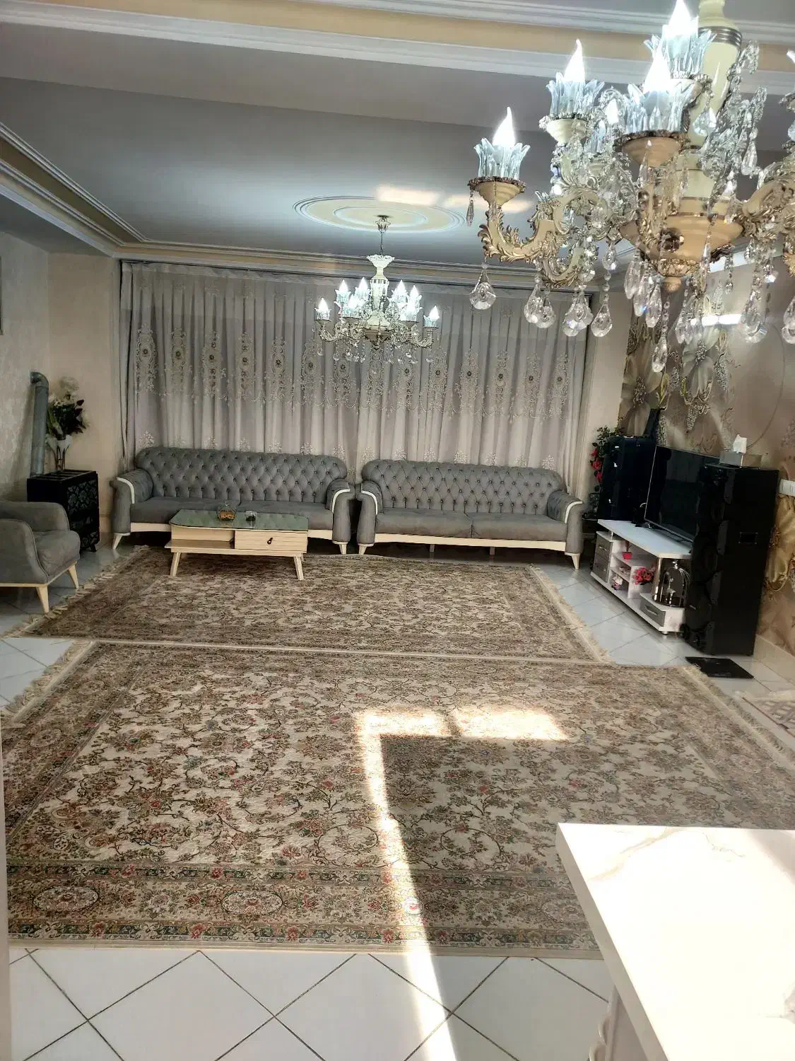 واحد ۹۰متر زیبا ودل باز  در مصباح