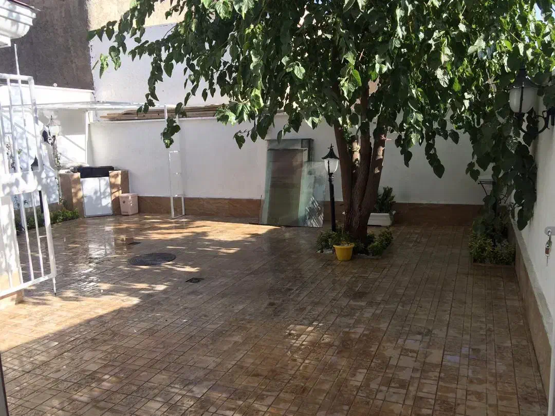 سعادت آباد ویلایی دربست ۲طبقه+سوئیت
