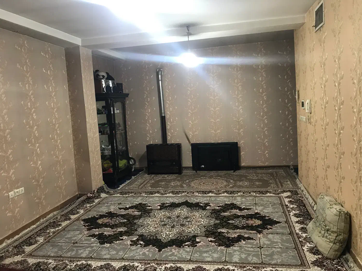 ۵۹ متر اپارتمان طبقه دوم میرزای شمالی شهرک پارسرام