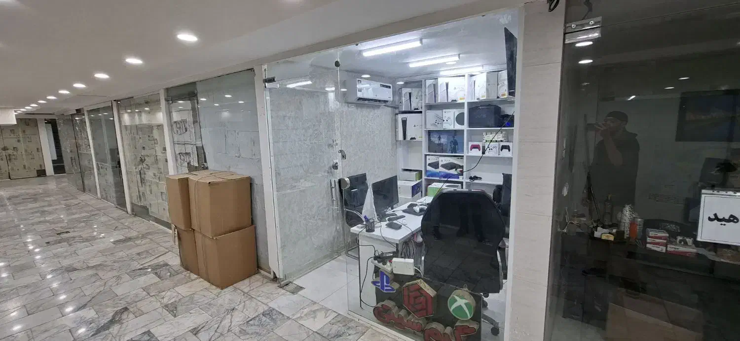 مغازه ۷ متری داخل چهارباغ عباسی