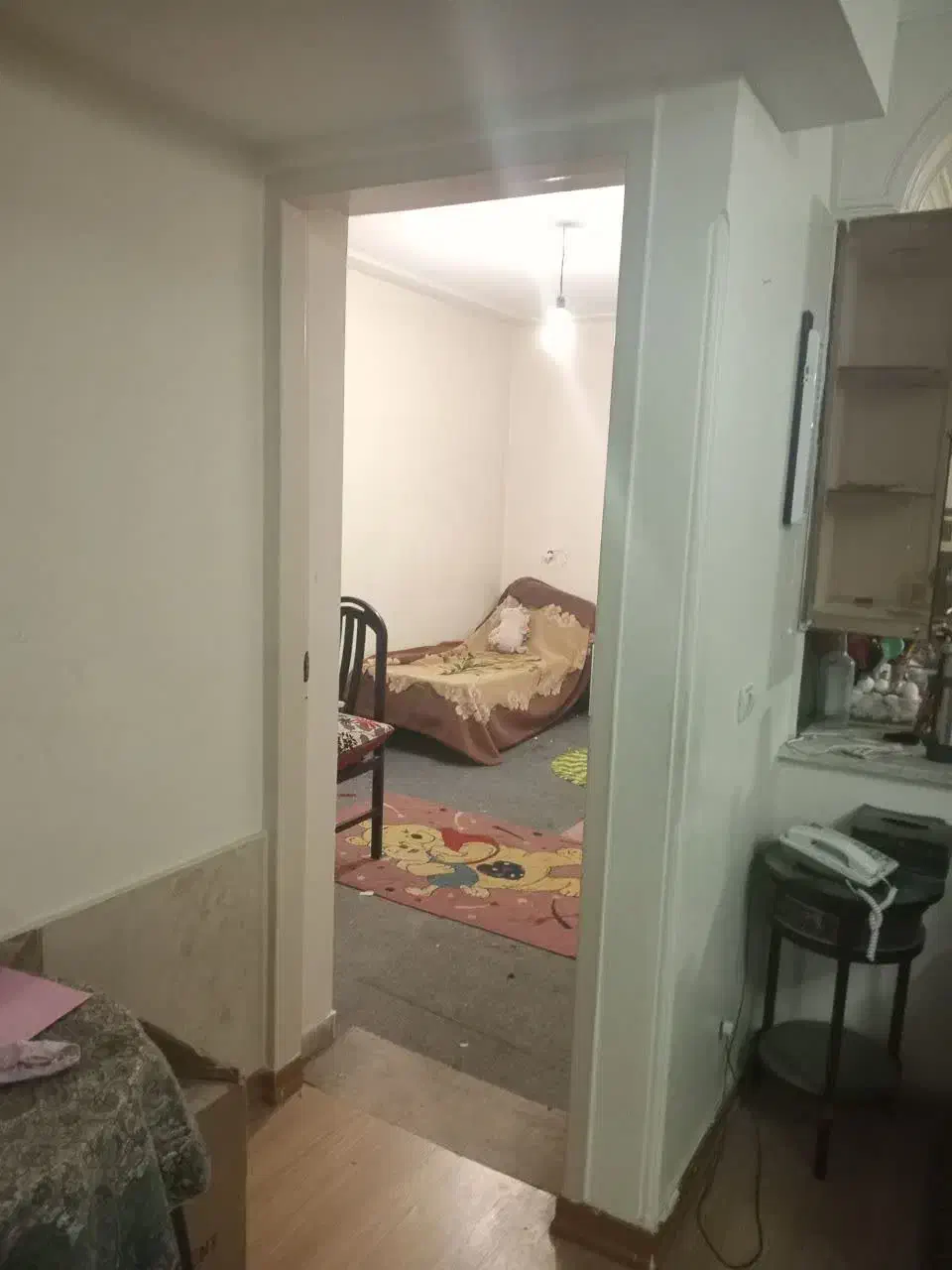 منزل طبقه سوم کوچه ب ۱۲ بدون آسانسور