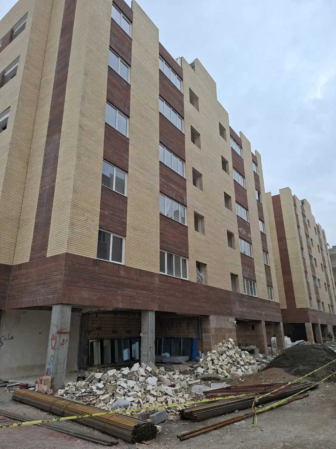 واحد ۸۷ متری شهرک شهید رئیسی