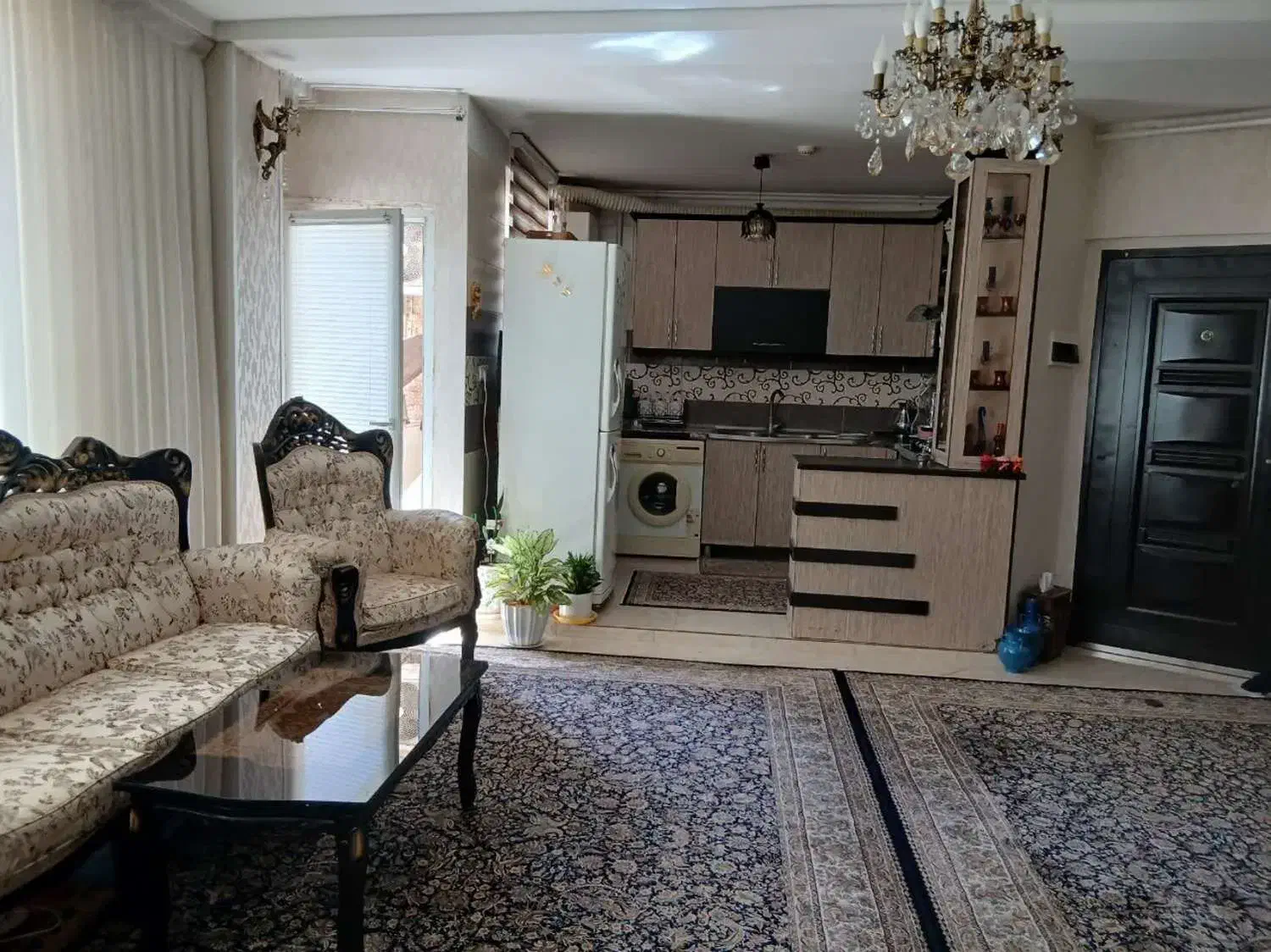 آپارتمان 75 متری خرم جهانپناه