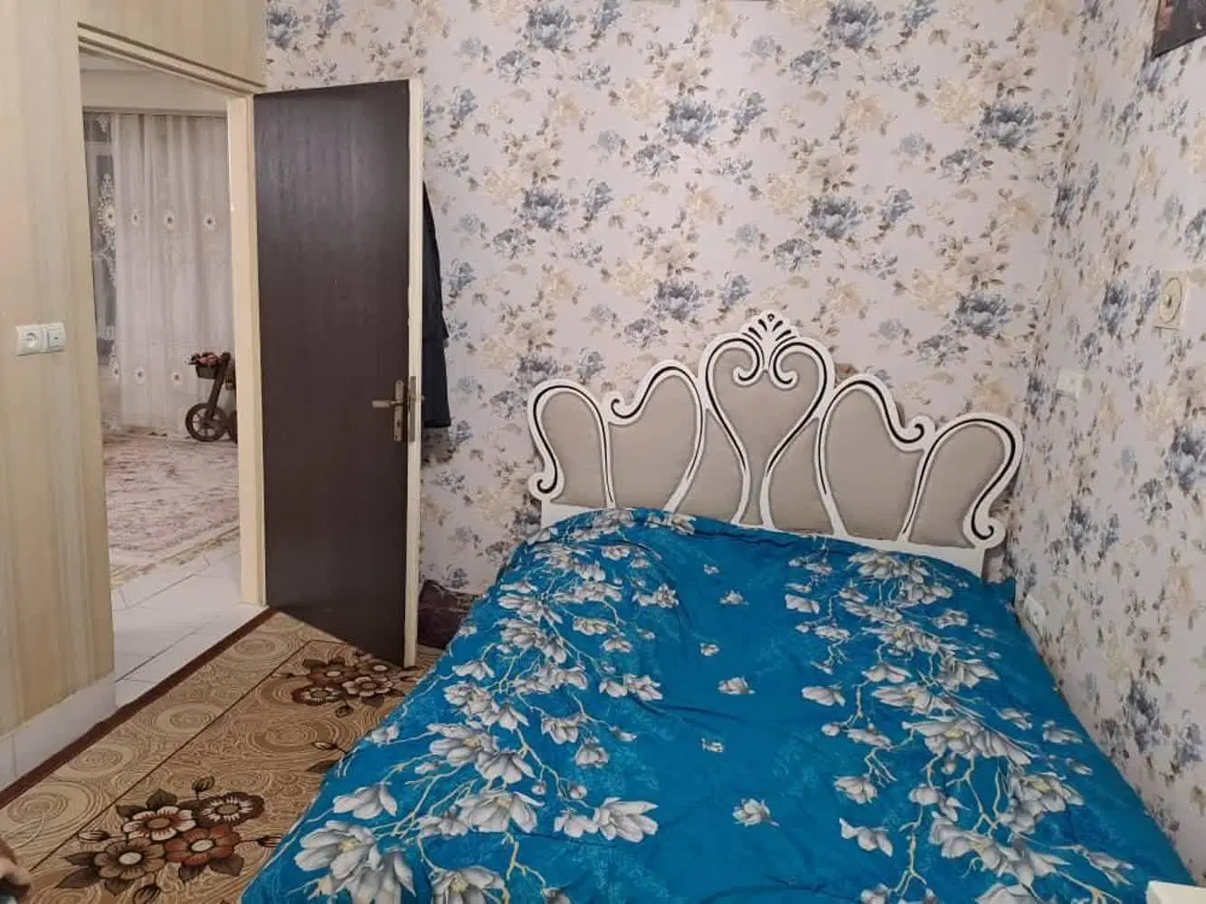 اجاره واحد آپارتمان طبقه ۲ خیابان حافظ شمالی