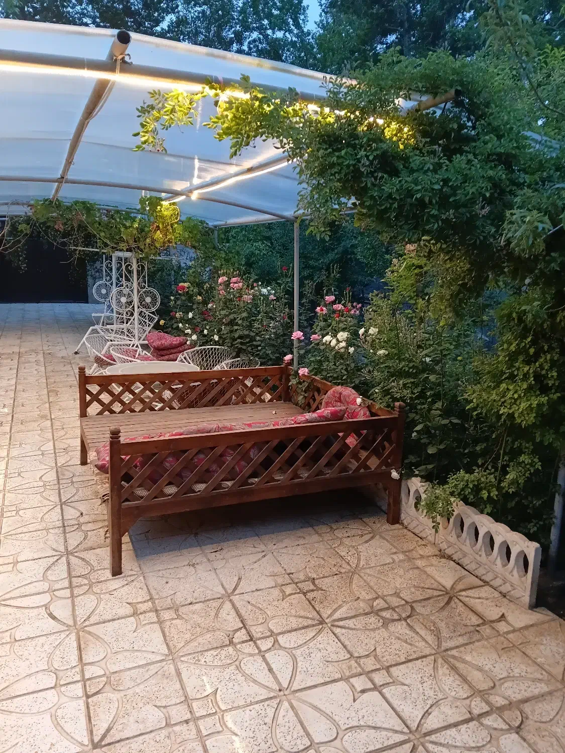 اجاره باغچه روزانه
