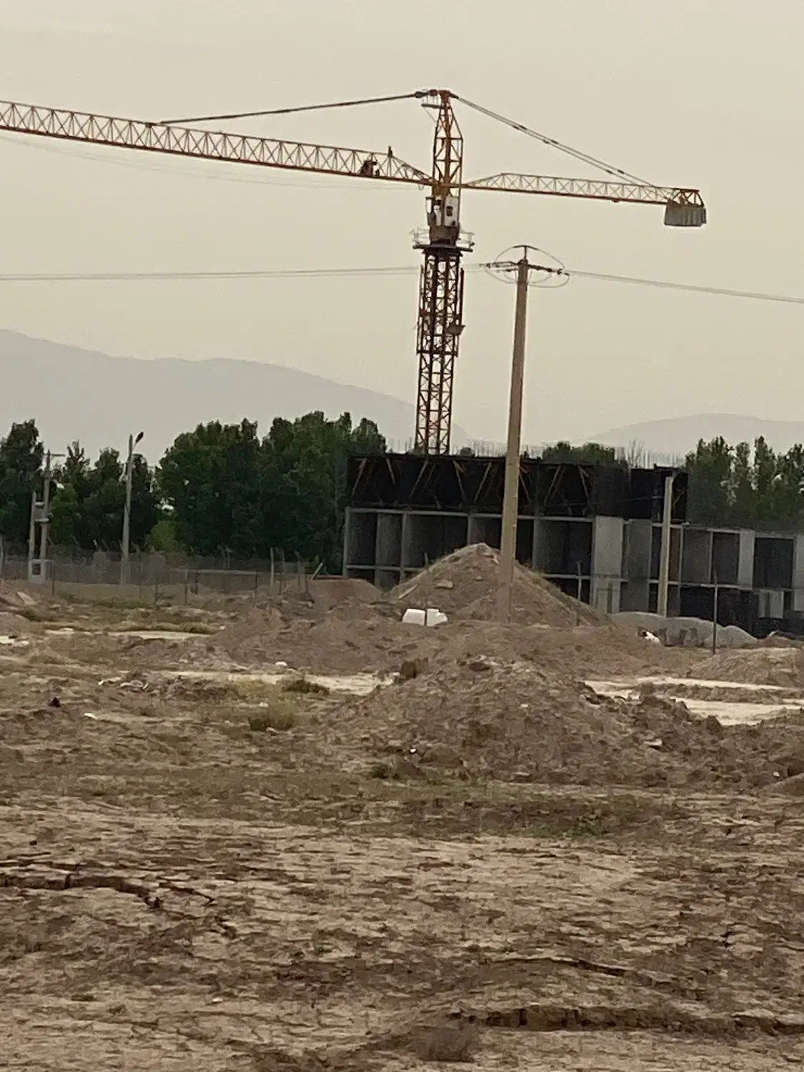 زمین کنار مسکن ملی200متر