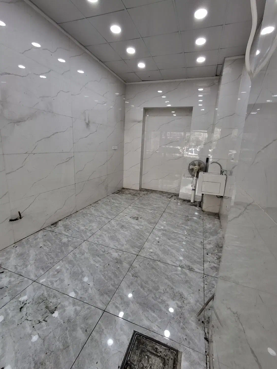 اجاره یکباب مغازه ۱۵ متری با ملکیت در اسکندری
