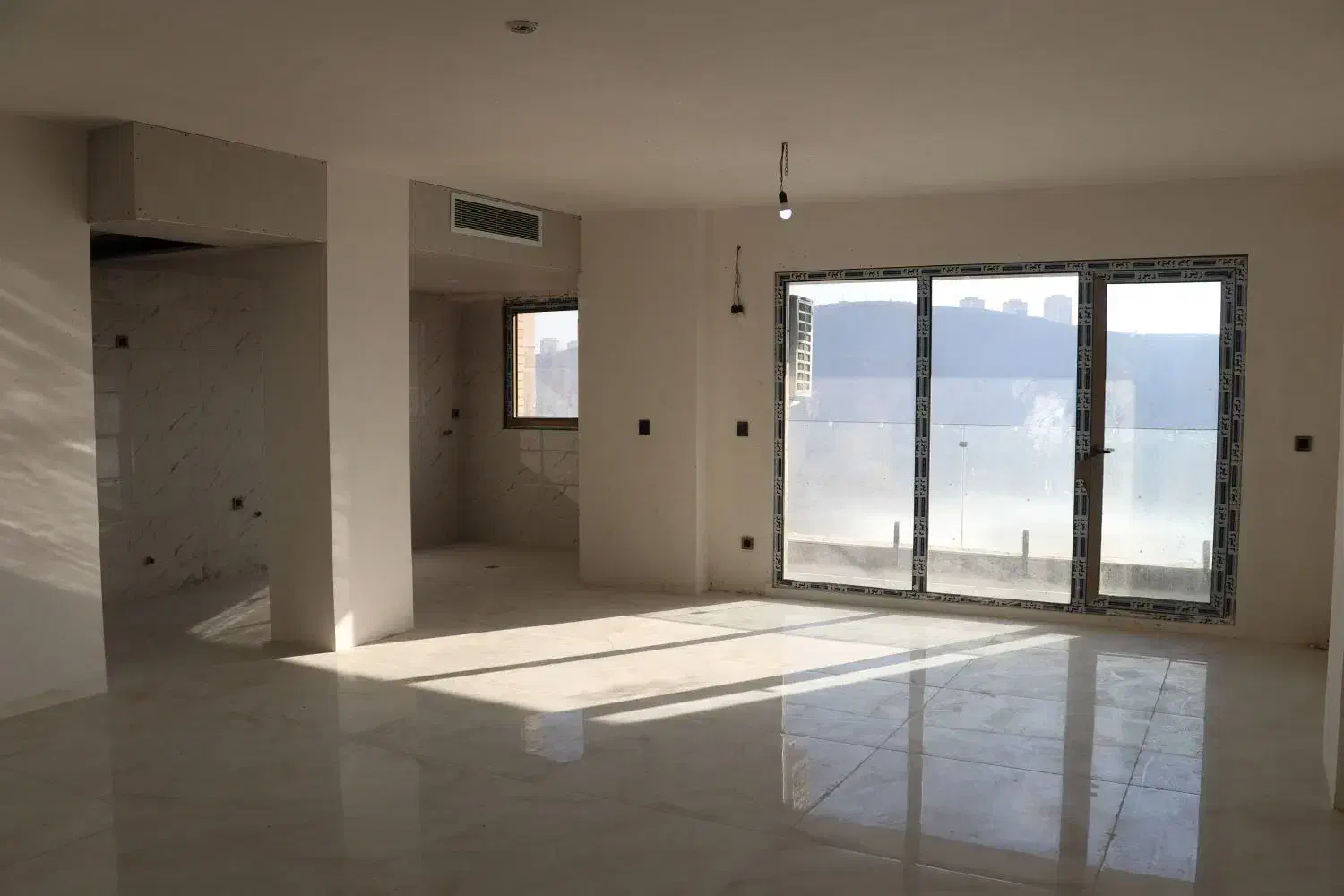 ۱۴۳متری کوهسار ،سه خواب مستر،نفر اول و مالک