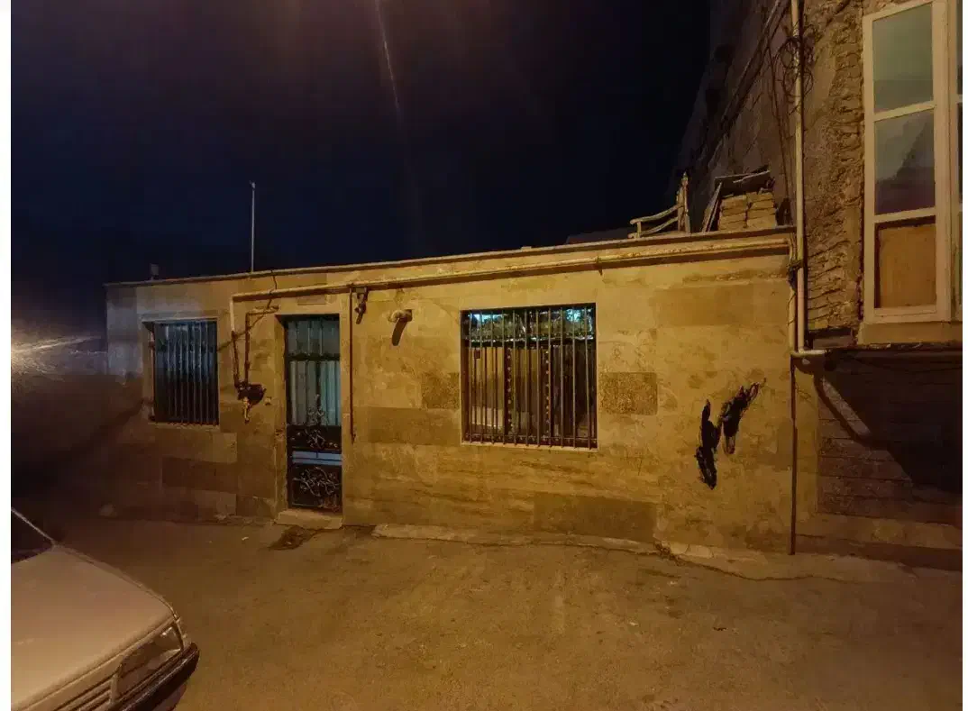 خونه فروش فوری دو طبقه بالا 85متر پایین 50 متری