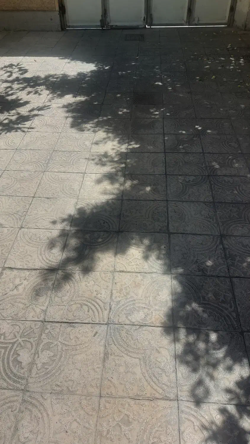اجاره حیاط تجاری