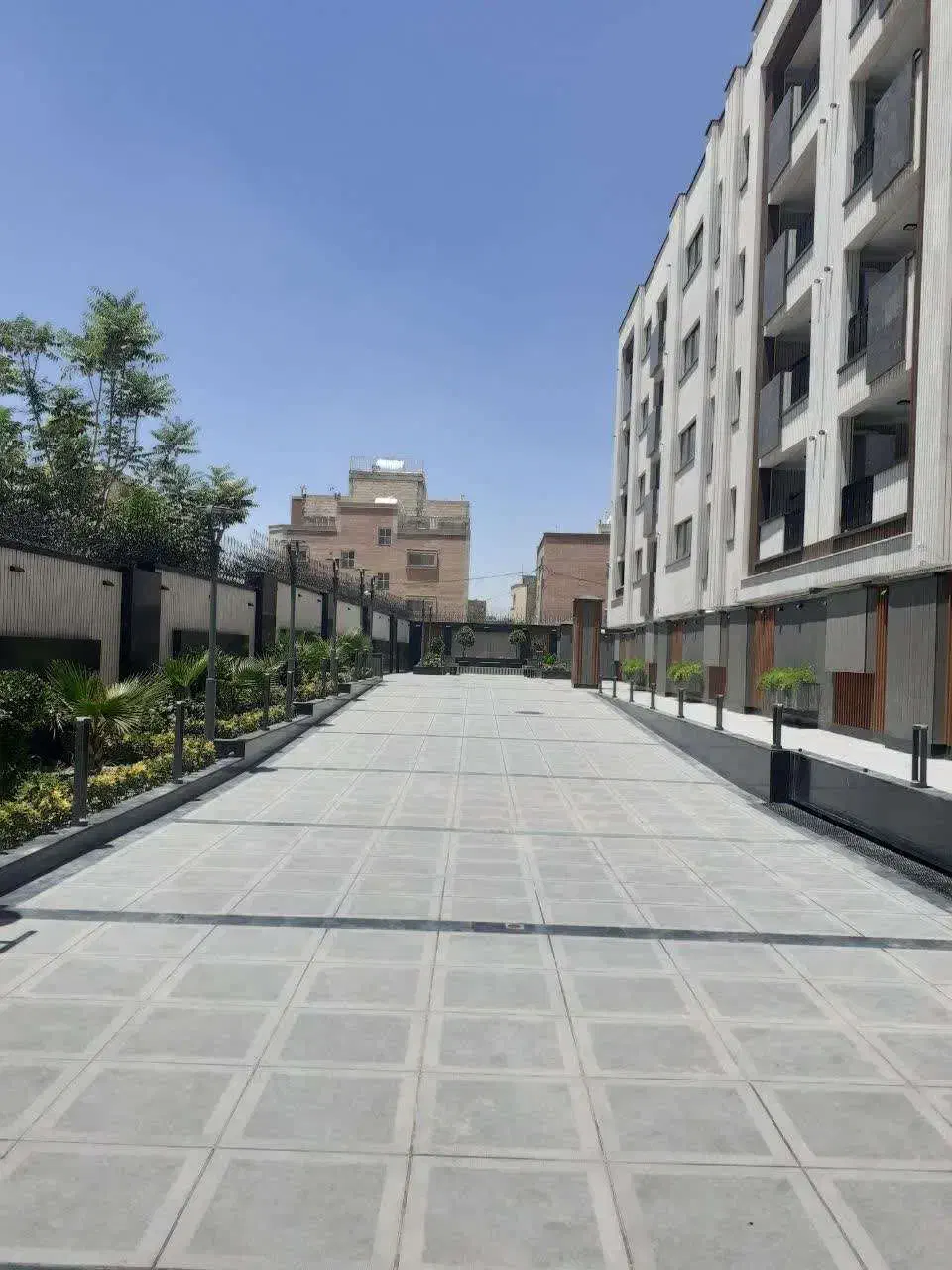 آپارتمان نوساز دو خوابه میرزاطاهر