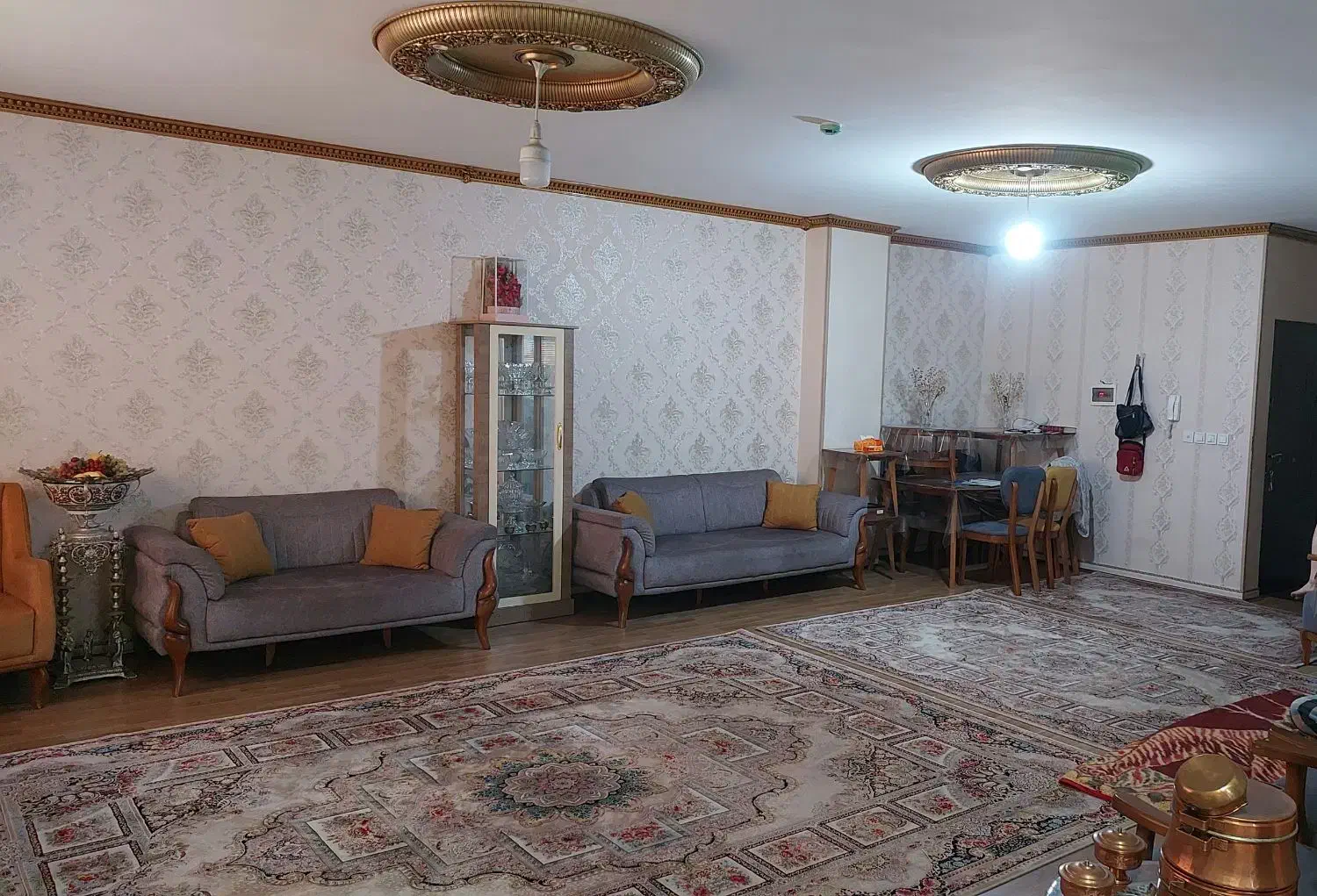 فروش آپارتمان۱۳۴ متری شهرک مدائن  پاکدشت فاز۴