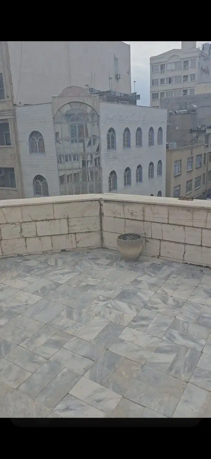 آپارتمان ۱۰۰ متری_ با ۳۵ متر تراس تجاری دونبش