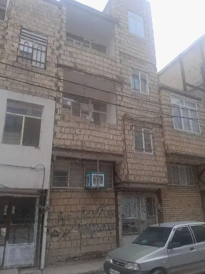 آپارتمان ۵۰ متری ۳ طبقه امتیازات کامل دربست فروشی