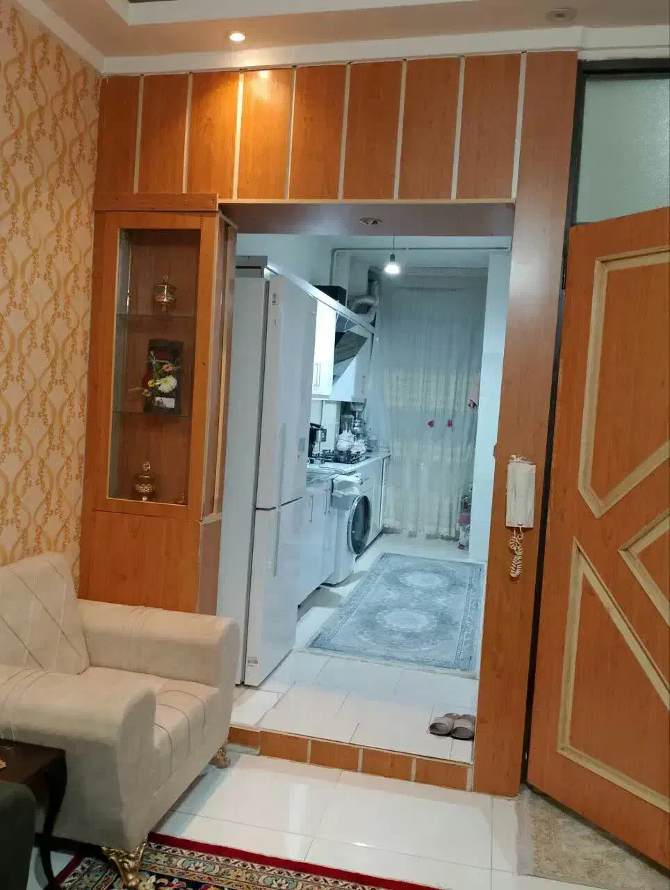آپارتمان خاکستری