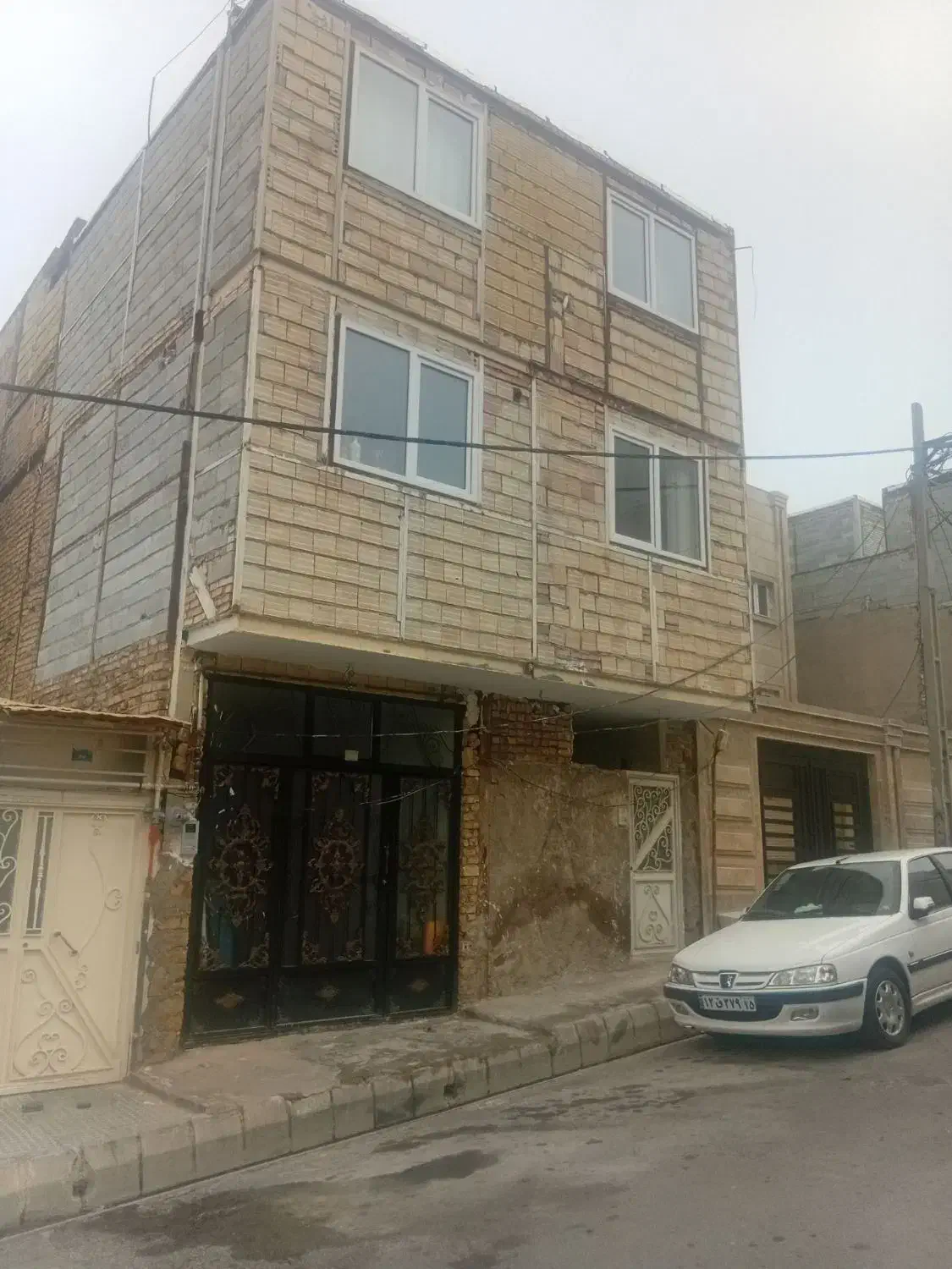 طبقه همکف دربست مجردی