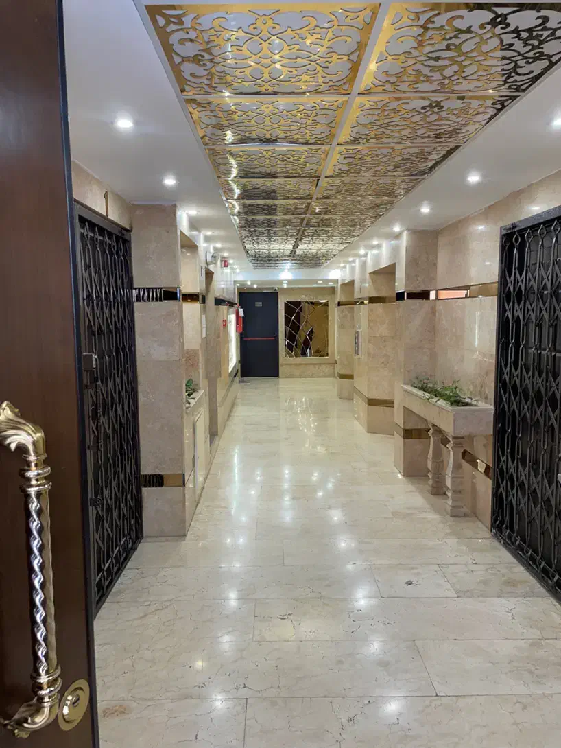 فروش فاز ۱۱ زون ۵ بلوک ۱۲۱ طبقه ۶ جنوب غربی