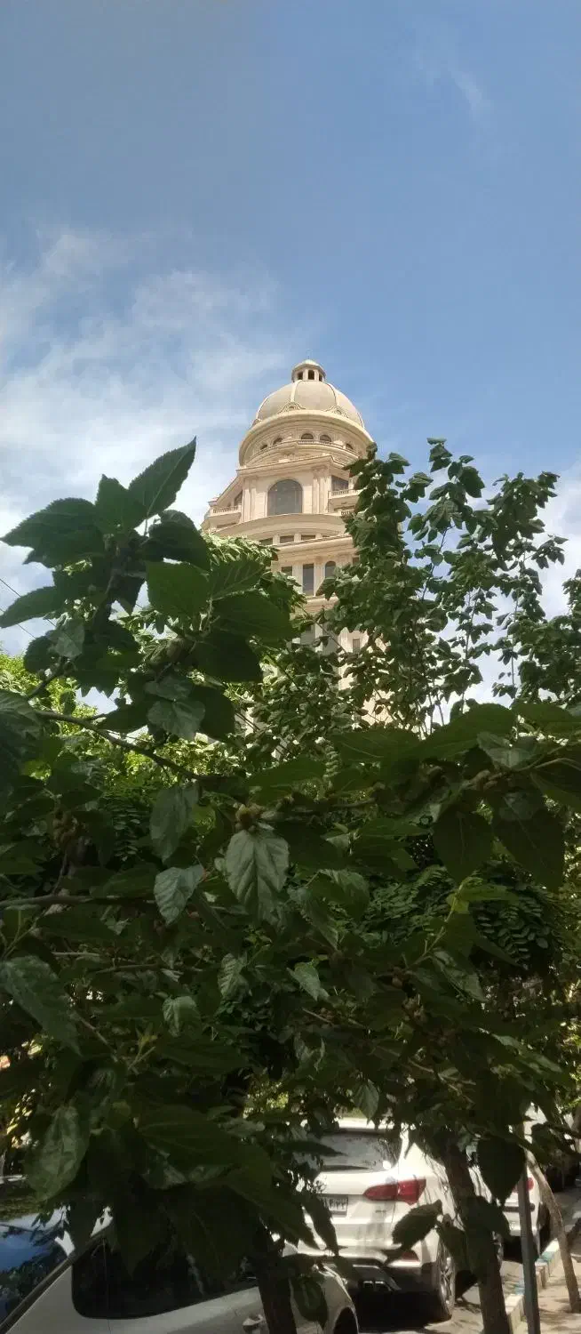 ۱۳۵ متر آپارتمان نوساز سهروردی باامکانات