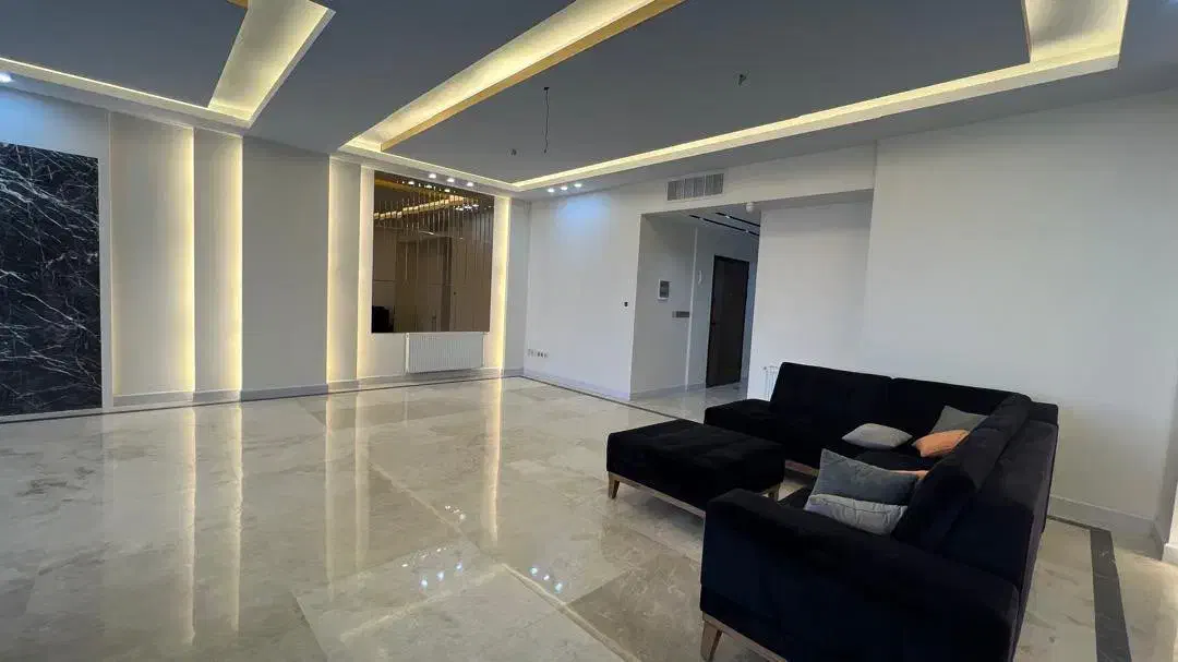۱۳۴ متر ۲ خواب_اکازیون_دنج_متریال_روفگاردن