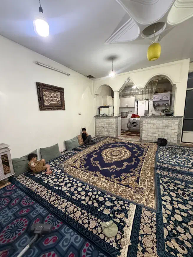 طبقه همکف ۸۰ متر