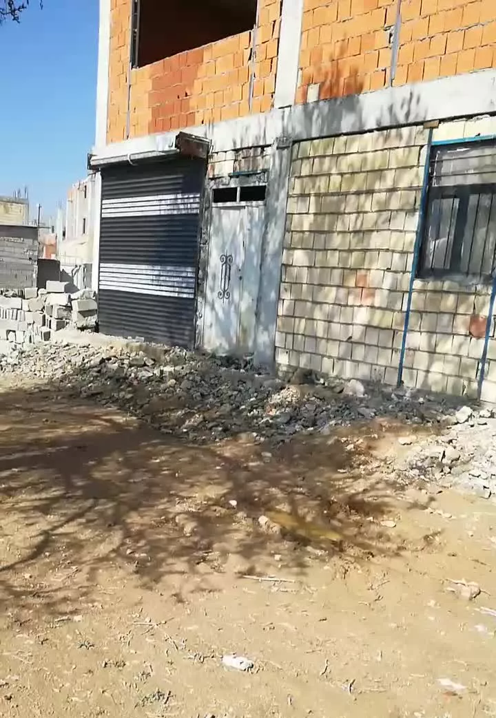 واحد نیمه ساخت دونبش  حاجی بیلر