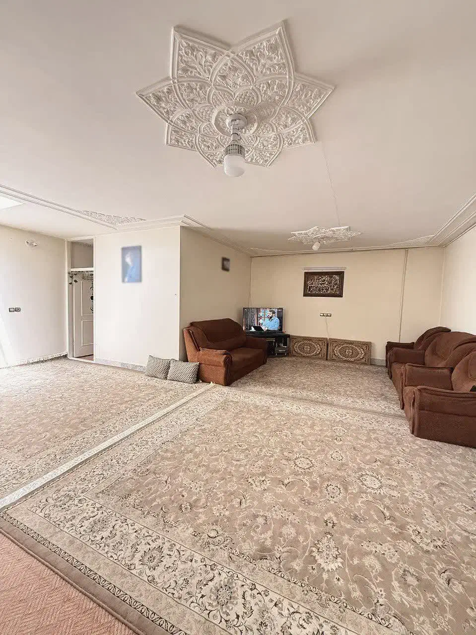 خانه ویلایی شیک و نقلی