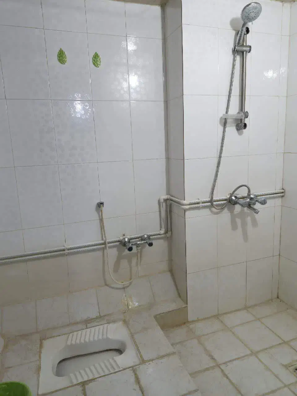 اجاره سوئیت همکف مستقل دارای پارکینگ و حیاط